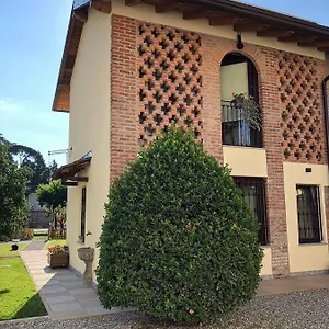  Apartment L'ago Nel Pagliaio Italy